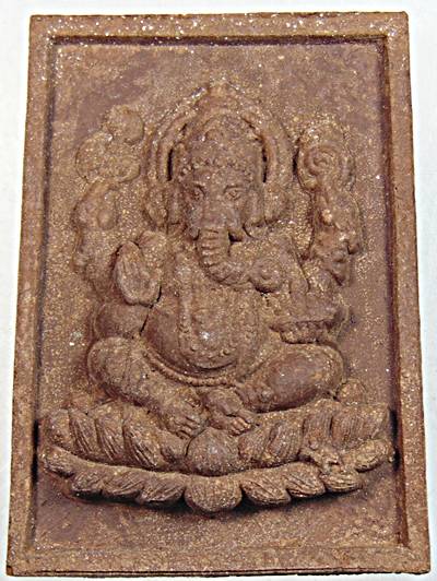 พระพิฆเนศ พลังมวลสารมหัศจรรย์จากธรรมชาติ + พลังพุทธคุณ รุ่น "พลังมหัศจรรย์" สร้างโดยสมาคมสื่อมวลชน ห