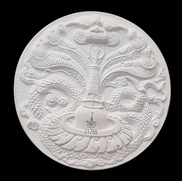 เคาะแรกแดง...เสวยสุข...เคลือบมุกเขียว กล่องเดิม / ส่ง ems