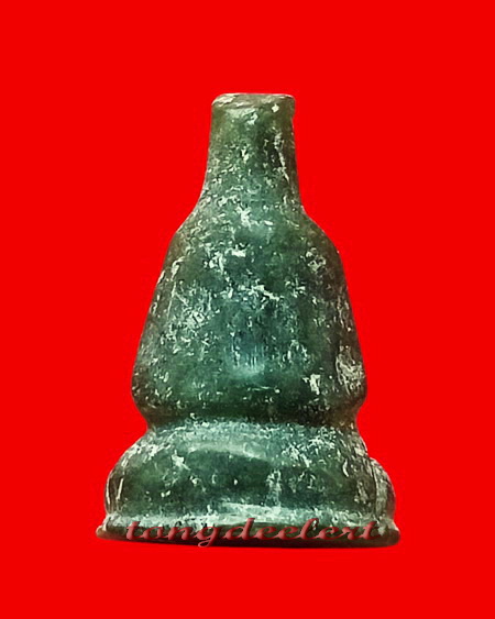 เจ้าแม่กวนอิม หลวงพ่อวิริยังค์ วัดธรรมมงคล เนื้อหยกแกะ สวยมากค่ะ