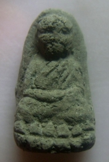 **เบาๆ**หลวงพ่อทวด พิมพ์พระรอด เนื้อว่าน รุ่นบารมีมหาราช สร้างองค์สมเด็จพระเจ้าตากสินฯ ปี ๒๕๔๕**สวย