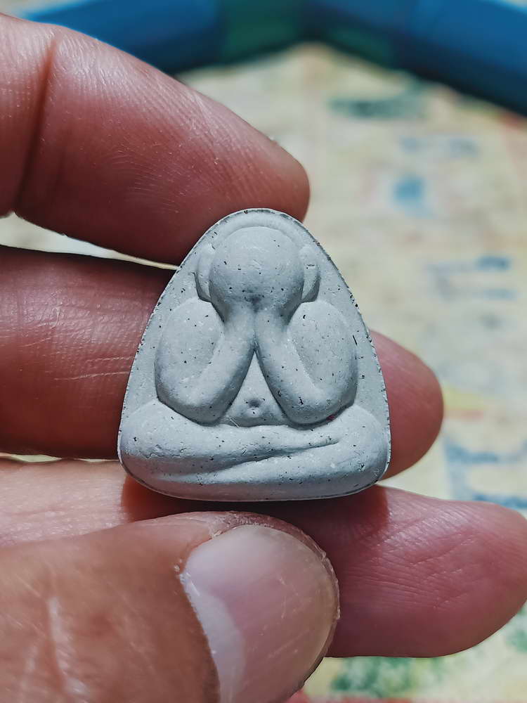 4-410 ปิดตาหมุนเงินล้าน หลวงปู่หมุน วัดบ้านจาน จ.ศรีสะเกษ 2565 หมายเลข 2871 กล่องเดิม