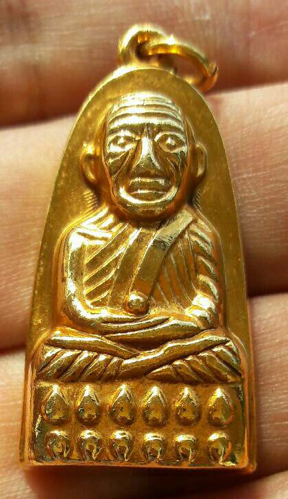 หลวงปู่ทวดแจกปีนัง ปี 07 สวยสมบูรณ์ คมชัด ท่านอาจารย์ทิม สร้างและปลุกเสก เคาะเดียว(1)