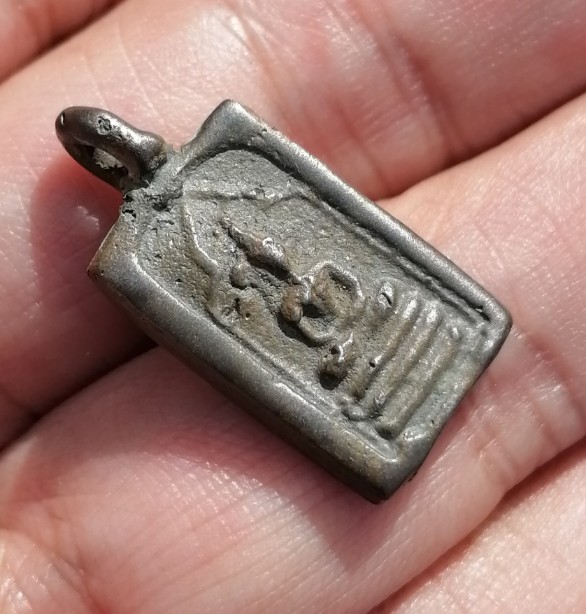 เหรียญหล่อโบราณ ปางรำพึง​ หลวงพ่อจง​ วัดหน้าต่างนอก​ ออกวัดห้วยสุวรรณ​ ปี​ 2494 เคาะเดียว    