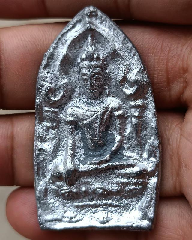 19.พระยอดขุนพลหล่อพิมพ์อยุธยา หลวงพ่อฑูรย์ วัดโพธินิมิตร เนื้อชิน พ.ศ. 2527 สูง 5 ซ.ม.