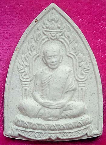 *พระผงรูปเหมือนหลวงปู่ทิม อิสริโก รุ่นมงคลศิลาฤกษ์ พศ.๒๕๓๗ ตะกรุดเงิน*