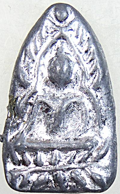 ๒๐ เหรียญหล่อพิมพ์พระพุทธชินราช หลวงพ่อขัน วัดนกกระจาบ เนื้อตะกั่ว จารหลัง ย้อนยุค