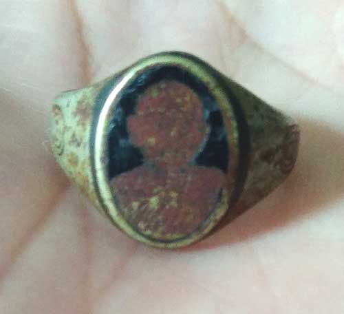 แหวน ลพ.แพ วัดพิกุลทอง สิงห์บุรี