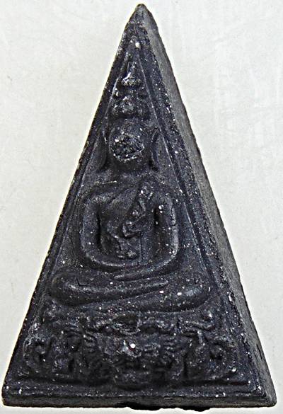 พระสมเด็จจิตรลดา หลวงปู่จันทร์หอม สุภาทโร อาจารย์หม่อม นิรนามไตรภูมิ ผสมมวลสารศักดิ์สิทธิ์