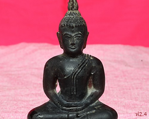 พระบูชาพระแก้วมรกต หน้าตัก 3 นิว สีหายาก