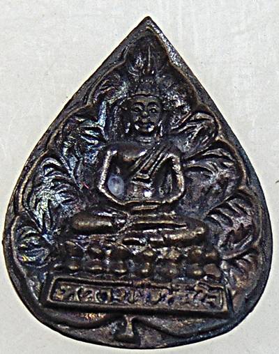 ๒๐ หลวงพ่อทันใจ วัดพระธาตุช่อแฮ แพร่