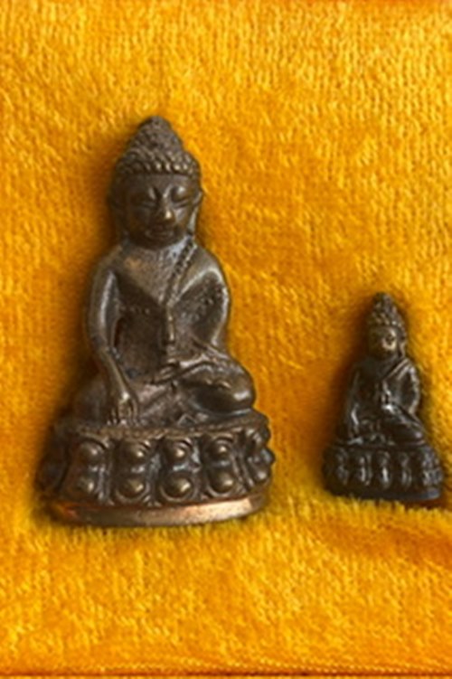 พระกริ่ง - พระชัยวัฒน์ รุ่นเทพมงคล วัดบ้านไร่โคกสูง เนื้อสัมฤทธิ์ ตอกโค๊ด ปี 2541 มาพร้อมกล่องเดิม