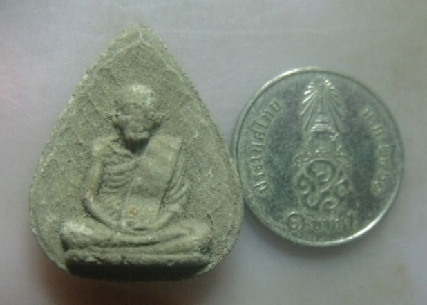 **เบา​ๆ**พระผงหลวงพ่อปาน วัดโคกสมานคุณ พิมพ์ใบโพธิ์ หาดใหญ่ ปี๒๕๑๖**อาจารย์นำและเกจิสายเขาอ้อปลุกเสก