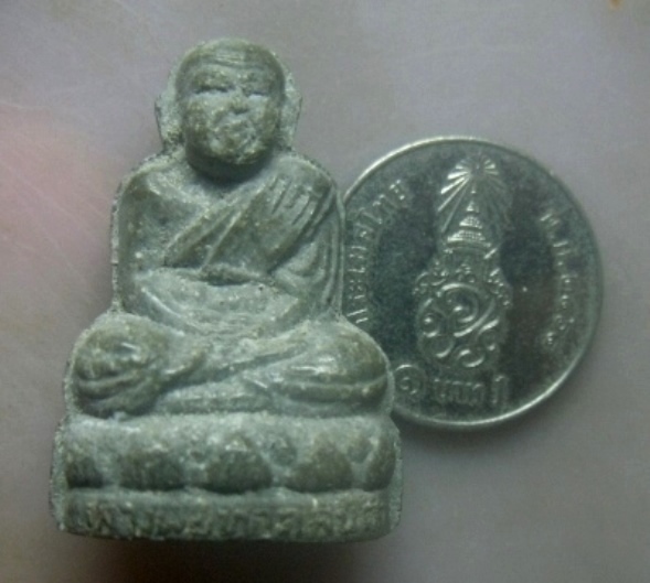 **เบาๆ**รูปเหมือนลอยองค์ หลวงพ่อทวดลิ้นดำ เนื้อว่าน วัดทุ่งพระ จ.สงขลา**สวยๆ