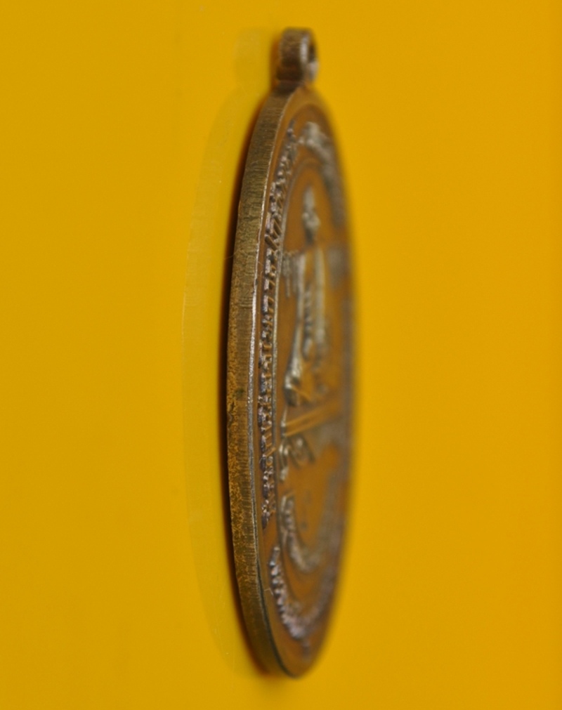 หายากมากสร้างน้อย เหรียญรุ่นแรกเนื้อลูกแก้วหลวงปู่ชื้น วัดญาณเสน 