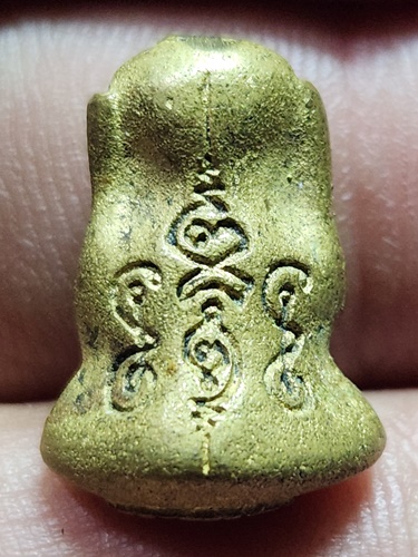 วัดห้วยจระเข้ จ.นครปฐม พระปิดตา หลวงปู่นาค  รุ่นฉลอง 100 ปี 2540 เนื้อทองผสม 