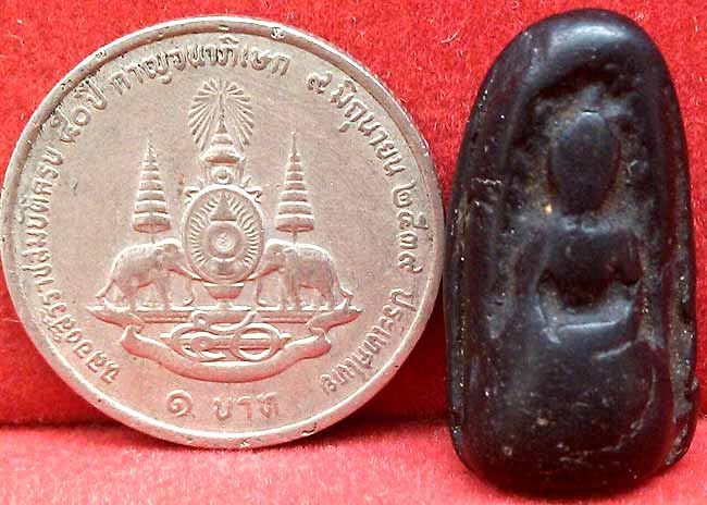 *พระรอดเล็ก ครูบาแก้ว กรุวัดป่ากล้วย ลำปาง*