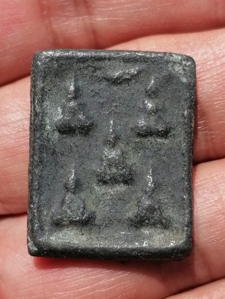 พระเจ้าห้าพระองค์​ หลังยันต์​ เนื้อชิน​ หลวงพ่อเนียม​ วัดน้อย​ จ.สุพรรณบุรี เคาะเดียว     