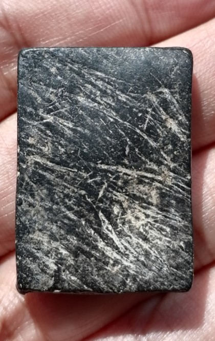 พระพิมพ์ปรกโพธิ์ ฐานบัว เนื้อดินผสมผงใบลานเผา หลวงพ่อกวย วัดหนองอีดุก จ.ชัยนาท ปี 2515 เคาะเดียว    