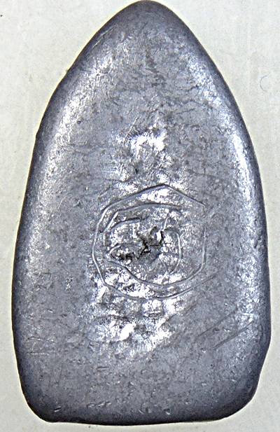 ๒๐ เหรียญหล่อพิมพ์พระพุทธชินราช หลวงพ่อขัน วัดนกกระจาบ เนื้อตะกั่ว จารหลัง ย้อนยุค