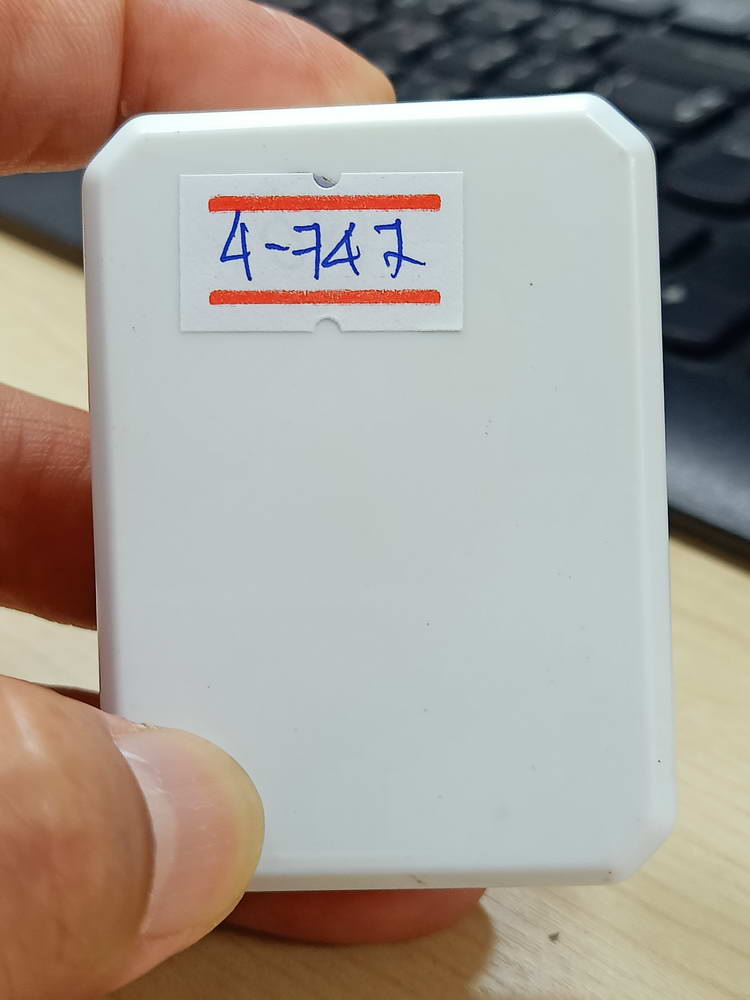 4-747 พระผงน้ำมันใบโพธิ์ รุ่นโพธิ์เจริญทรัพย์ หลวงปู่โต๊ะ วัดถ้ำสิงโตทอง ราชบุรี 2567 กล่องเดิม