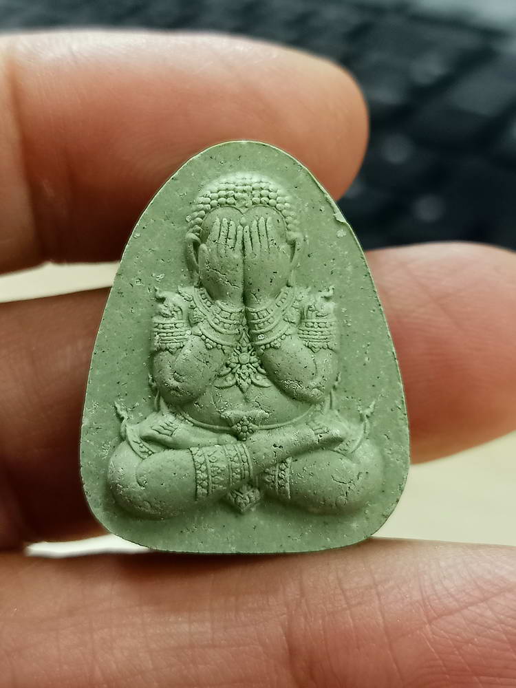 4-769 พระผงปิดตา ปลดหนี้ชนะจน หลวงพ่อเถ่ง วัดหนองกรับ เขียวเหนี่ยวทรัพย์ กล่องเดิม