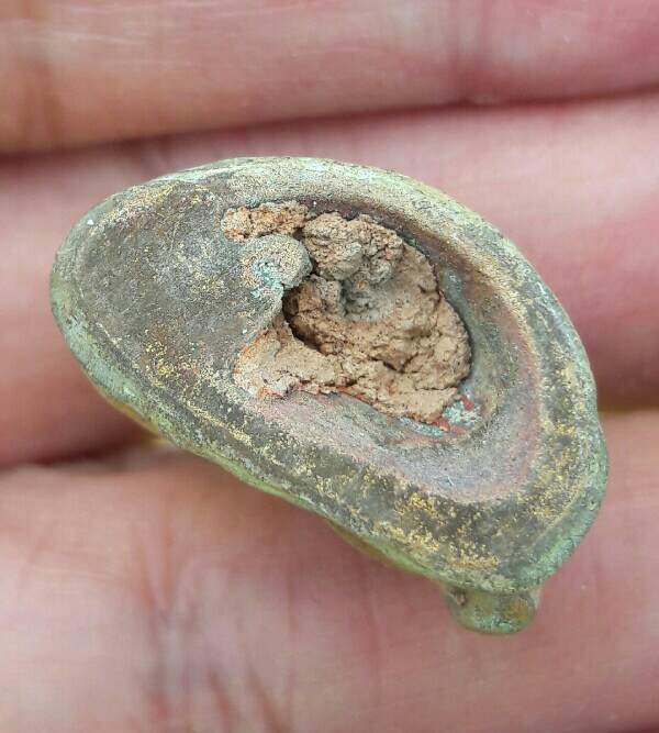 พระไม่ทราบที่ เคาะเดียว  