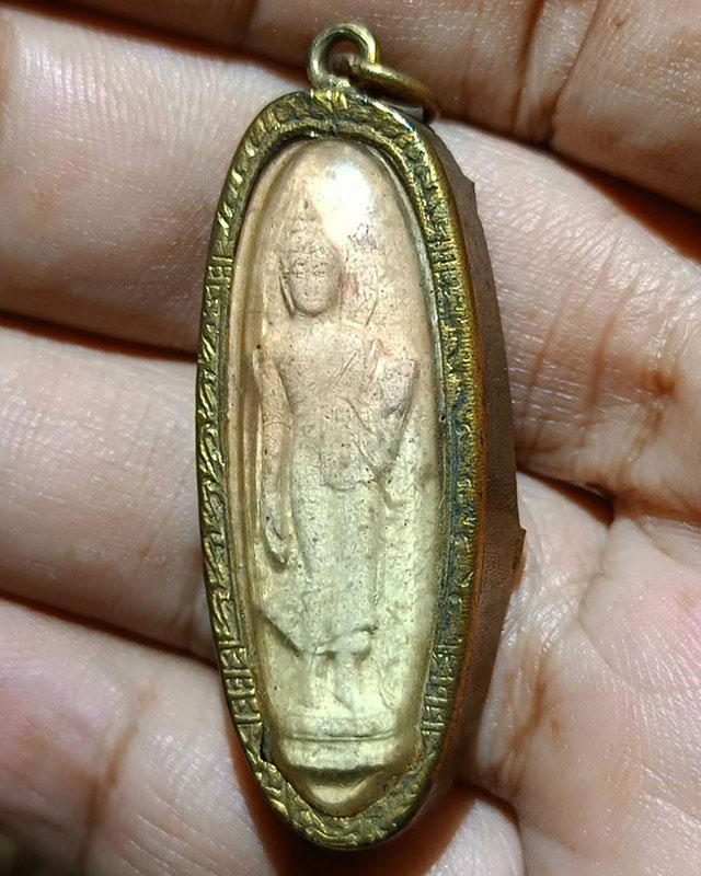 1.พระ 25 พุทธศตวรรษ เนื้อดิน กรอบเดิม ขาครบแข็งแรง ไม่เคยผ่านการแกะเลย