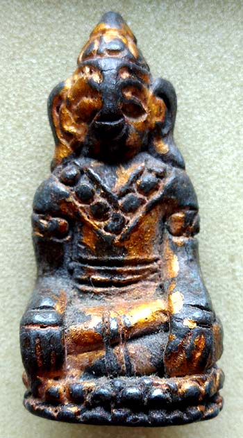 พระนั่ง เนื้อชิน