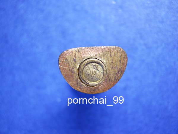 รูปหล่อหลวงพ่อเงืนอุดกริ่งสวยๆครับ