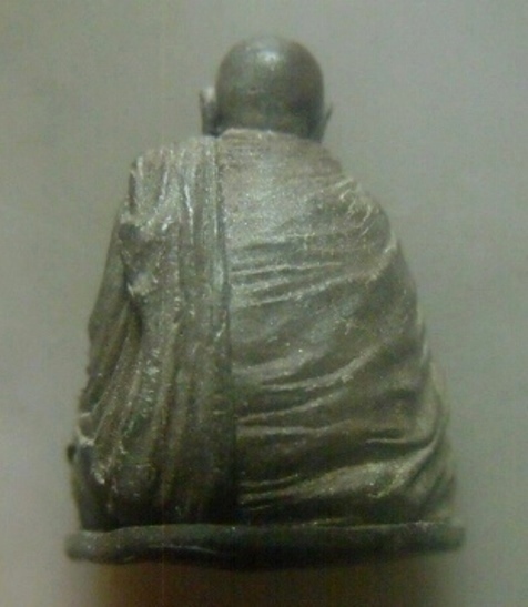 **เบาๆ**รูปเหมือนลอยองค์เนื้อว่าน รุ่นแรก พระครูสิริโพธิรักษ์ (ยวง อาภสฺสโร) วัดโพธิ์ศรี จ.ราชบุรี**