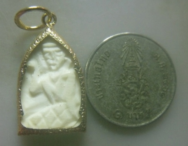 **เบาๆ**แม่นางกวัก งาแกะ ไม่ทราบที่**เลี่ยมไมครอนสวยพร้อมใช้ เชิญชมครับ