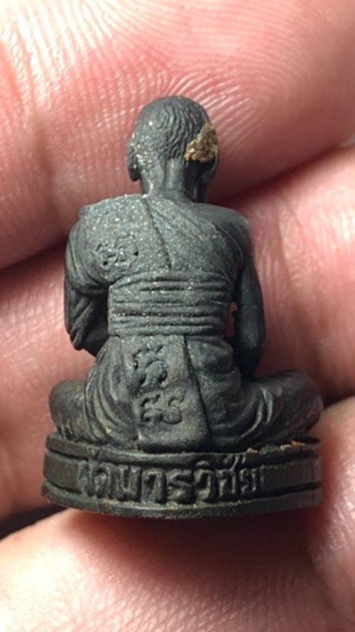 พระรูปหล่อย้อนยุครุ่นแรก หลวงพ่อมี วัดมารวิชัย รุ่นมหาเศรษฐ ี ปี 2538