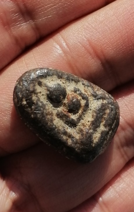 หลวงพ่อเนียม พระพิมพ์เศียรโล้น 2 หน้า เนื้อชิน วัดน้อย จ.สุพรรณบุรี ยุคต้น เคาะเดียว     