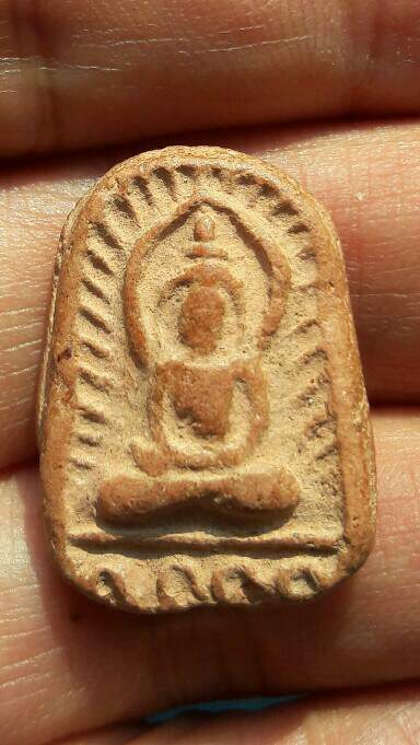 พระซุ้มกอหลวงพ่อสว่าง เนื้อดินเผา​ วัดท่าพุทรา​ จ.กำแพงเพชร เคาะเดียว