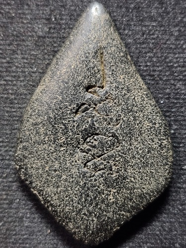 วัดกลางบางแก้ว นครปฐม พระผงหลวงปู่บุญ พิมพ์กลีบบัว เนื้อผงยาจินดามณี