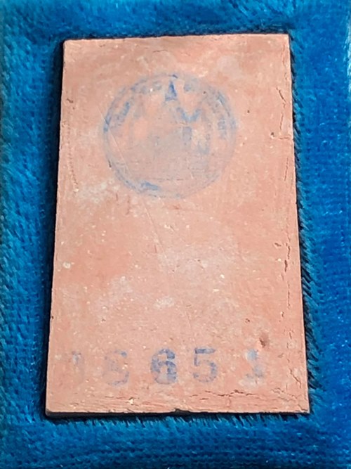 พระสมเด็จ พิมพ์ประธานเส้นอาสนะ วัดอินทรวิหาร ปี2540 กล่องวัดเดิมๆครับ