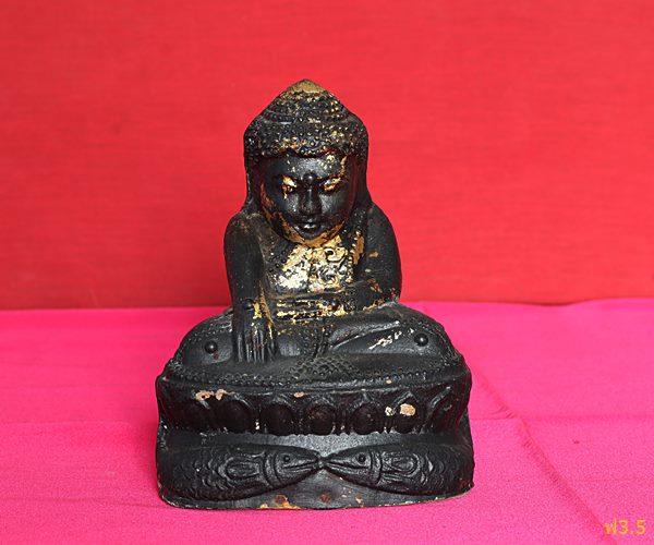 พระบัวเข็ม