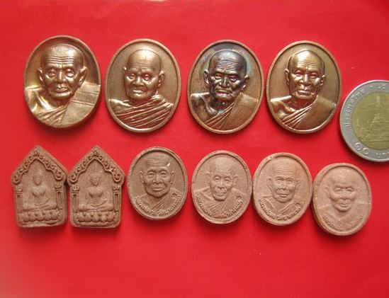 พระชุดหลวงปู่ทวด หลวงพ่อชอบ หลวงพ่อเงิน หลวงพ่อสด หลวงพ่อจาด จง คง อี๋ พิธีเสาร์ 5 ปี 43 หลวงปู่หมุน