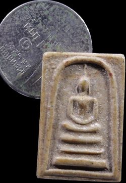 *สมเด็จฯ หลังยันต์ ผงน้ำมัน*