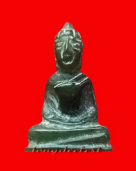 พระหยกแกะ พิมพ์พระพุทธปางสมาธิ หลวงพ่อวิริยังค์ วัดธรรมมงคล สวยมากค่ะ