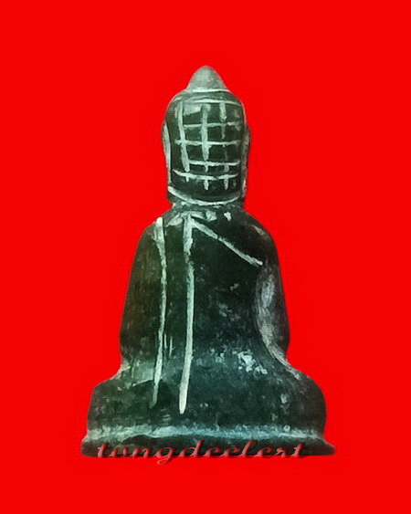 พระหยกแกะ พิมพ์พระพุทธปางสมาธิ หลวงพ่อวิริยังค์ วัดธรรมมงคล สวยมากค่ะ