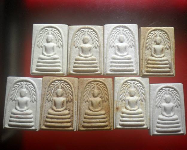 ผงหลวงปู่บุดดาวัดกลางชูศรีเจริญสุข สิงห์บุรี พระที่หลวงปู่ดู่ วัดสะแกยังยกย่องท่านว่าเป็นพระอรหันต์6