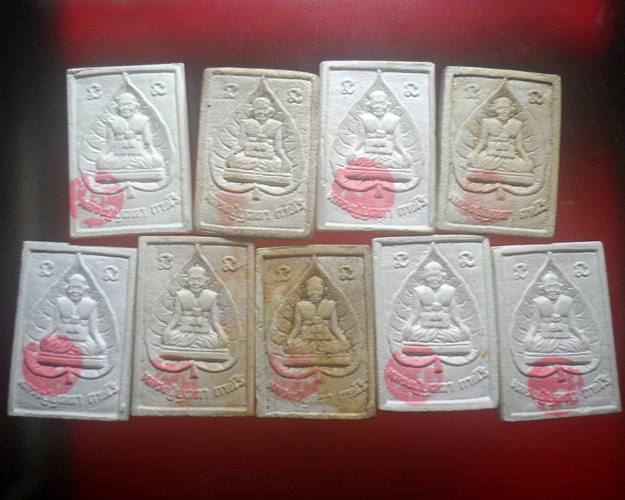 ผงหลวงปู่บุดดาวัดกลางชูศรีเจริญสุข สิงห์บุรี พระที่หลวงปู่ดู่ วัดสะแกยังยกย่องท่านว่าเป็นพระอรหันต์6