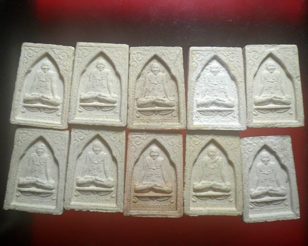 ผงหลวงปู่บุดดาวัดกลางชูศรีเจริญสุข สิงห์บุรี พระที่หลวงปู่ดู่ วัดสะแกยังยกย่องท่านว่าเป็นพระอรหันต์7