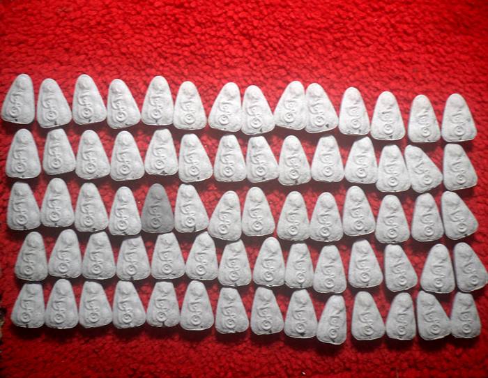 ชุด70องค์ พระปิดตา พ่อท่านยกห้อง วัดสลักป่าใหม่ อ.สิงหนคร จ .สงขลา เนื้อผงฝังตะกรุด พิมพ์ย้อนยุค พ่อ