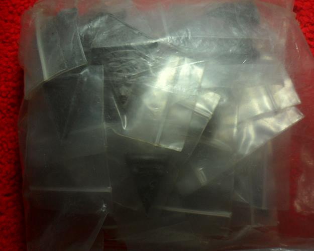 ไม่ทราบที่ ไม่รู้ที่ ปางประทานพร พิมพ์สามเหลี่ยม หลัง วทศ ชุด40องค์ เคาะเดียว