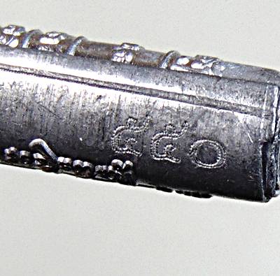 ตะกรุดเนื้อตะกั่ว ยาว ๒ นิ้ว