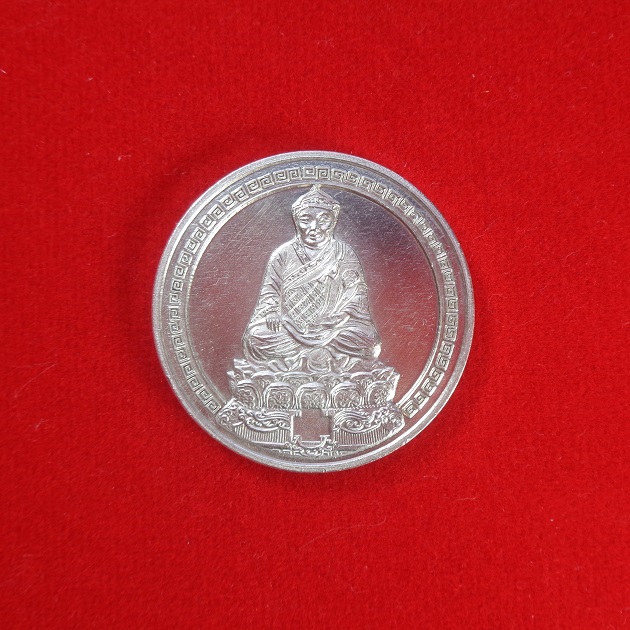เหรียญไต้ฮงกง พิมพ์ 2 หน้า วัดหัวลำโพง จ.กรุงเทพฯ ปี 2537 เนื้อกะไหล่เงิน ขนาด 3 ซม. สวยครับ