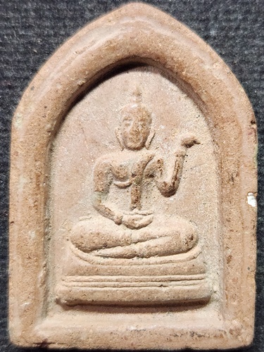 วัดกลางบางแก้ว นครปฐม ขุนแผนพิมพ์สะดุ้งกลับ หลังพุทธกวัก  ปี49 เนื้อดิน