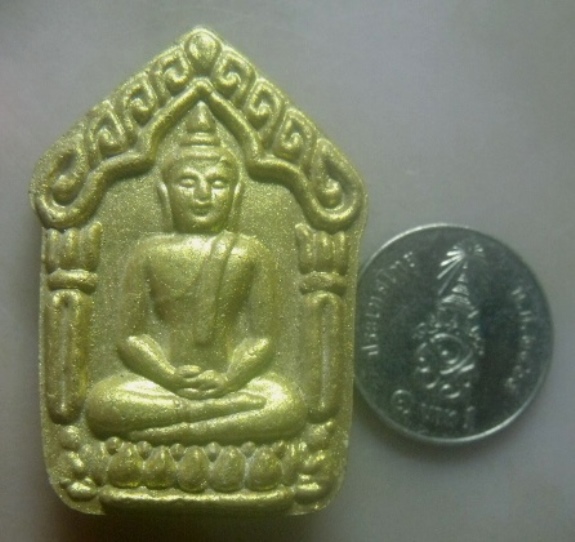 **เบาๆ**ขุนแผนหน้าทอง รุ่นแรก หลวงพ่อสนุ่น วัดศรัทธาภิรมณ์ จ.สิงห์บุรี ปี ๒๕๕๙**หลังยันต์ สวยๆ